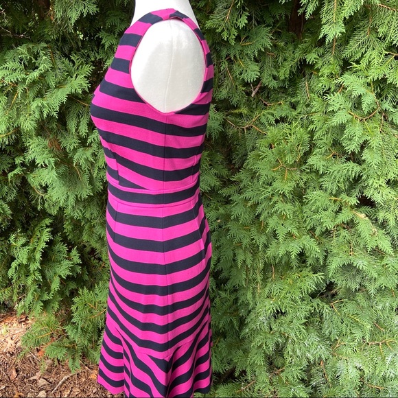 Banana Republic Sleeveless Knit Dress Striped - Picture 4 of 5